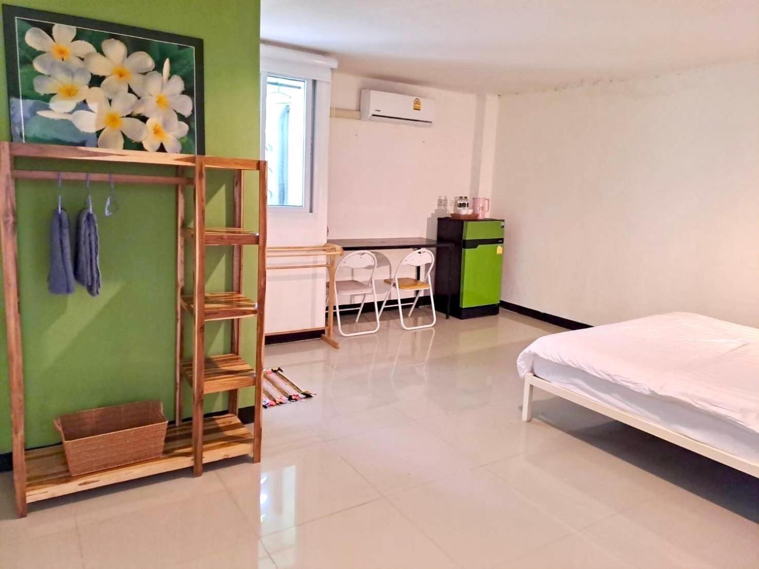 Wake Up @Lanta Hotel : Cafe Ko Lanta Extérieur photo